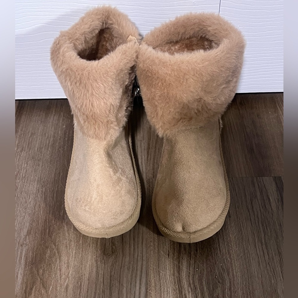 Girls Rouge Helium Cozy Tan Faux Shearling Winter Boots